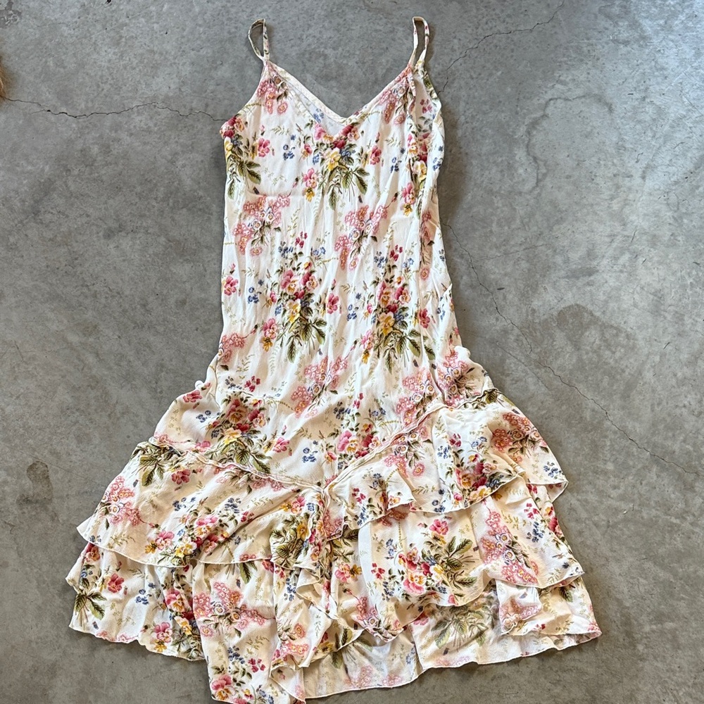 Elegant Floral Ruffle Midi Dress
